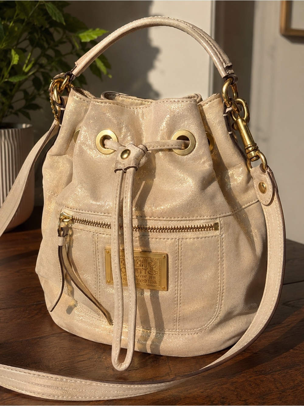 Vintage Coach Poppy Gold Metallic Shimmer Bucket Bag | Crossbody + Shoulder Bag